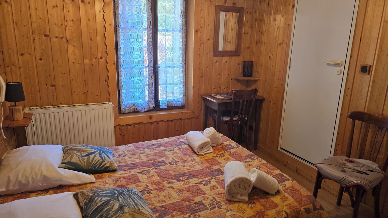 Photo of Bedroom in Abondance