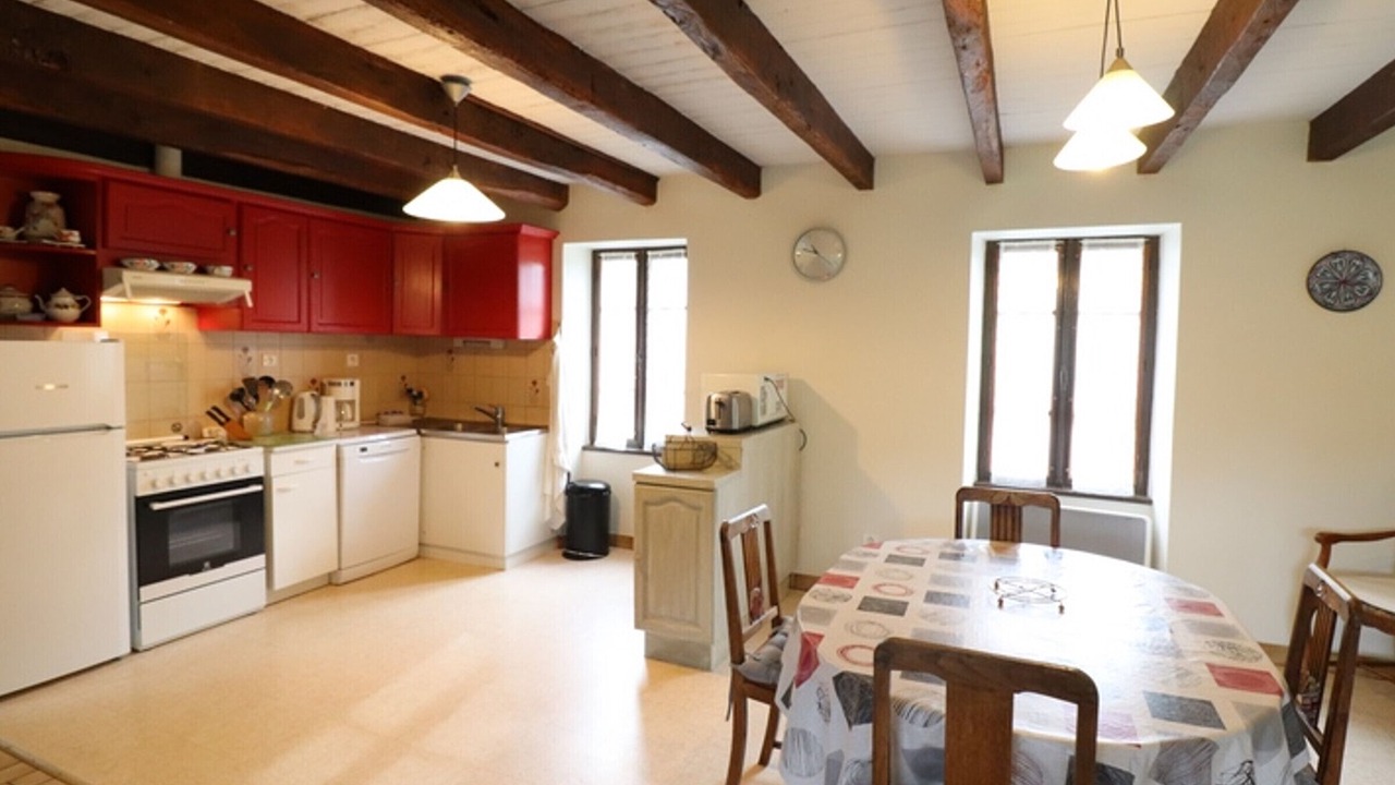 Photo of Kitchen in Pers