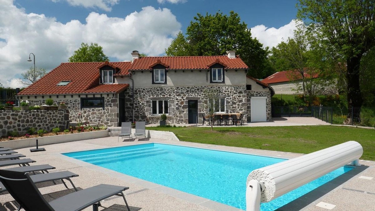 Photo of Outdoor in Saint-Etienne-de-Carlat