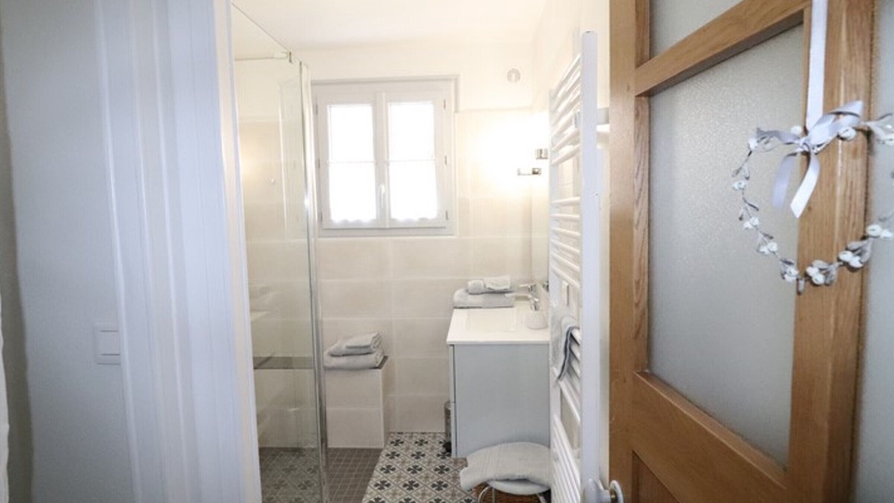 Photo of Bathroom in Saint-Saury