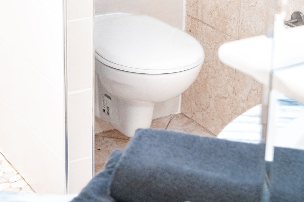 Photo of Bathroom in Cluses