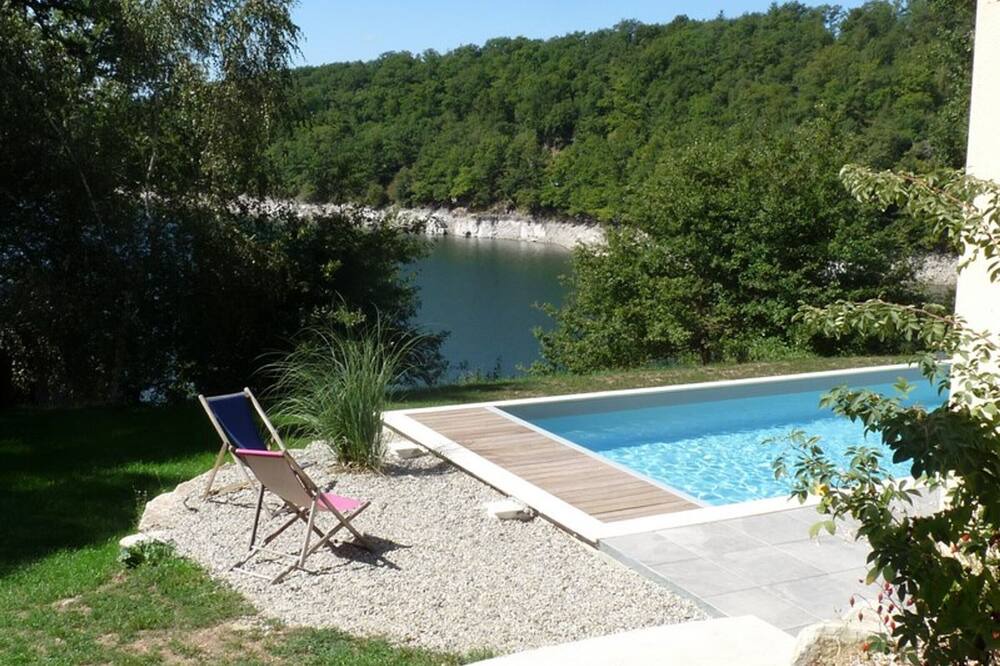 Photo of Outdoor in Lacapelle-Viescamp