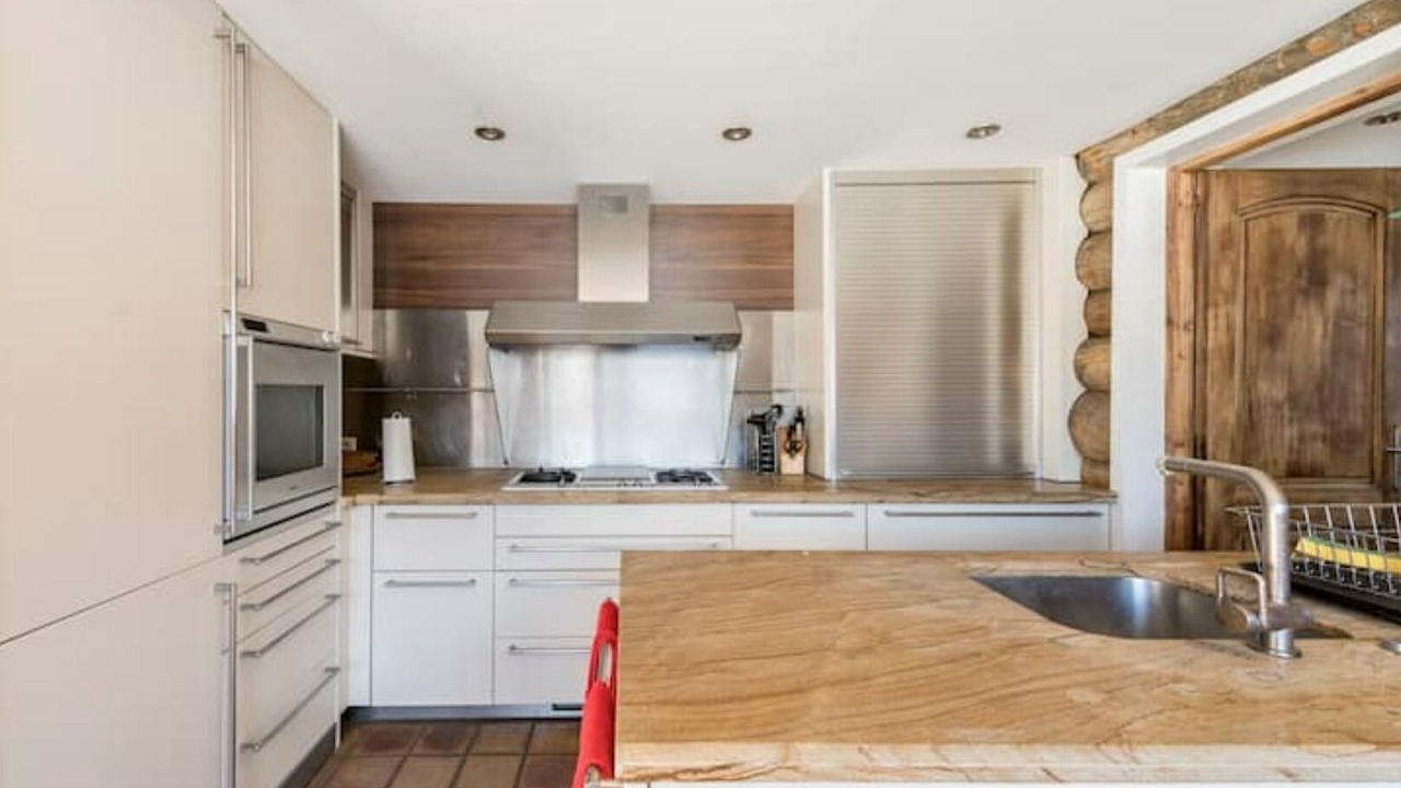 Photo of Kitchen in Les Tines