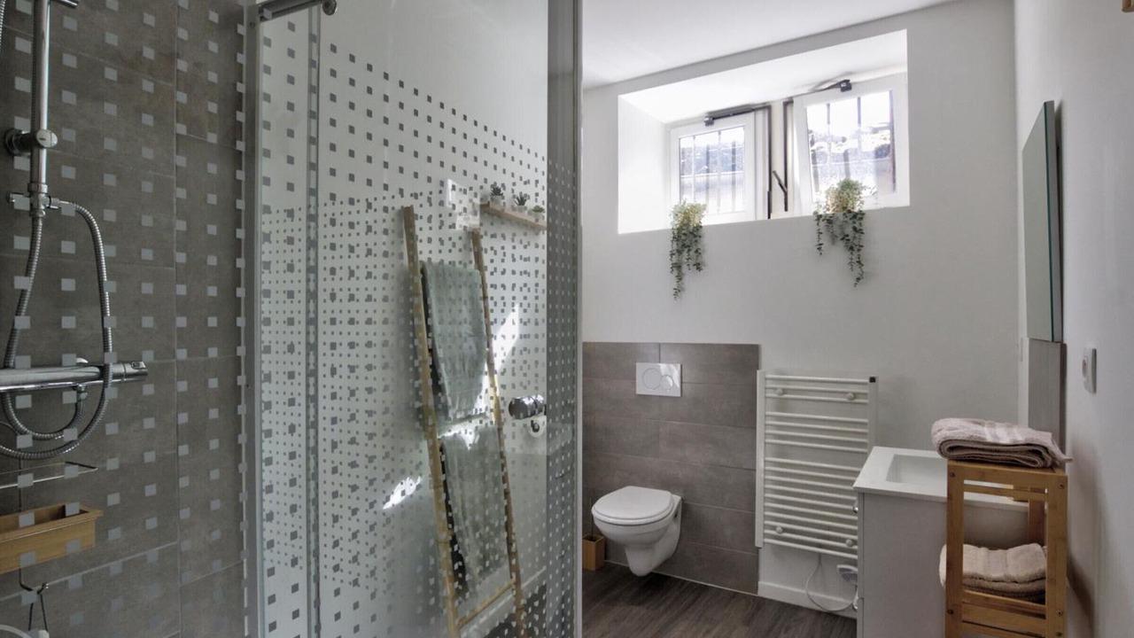 Photo of Bathroom in Saint-Galmier