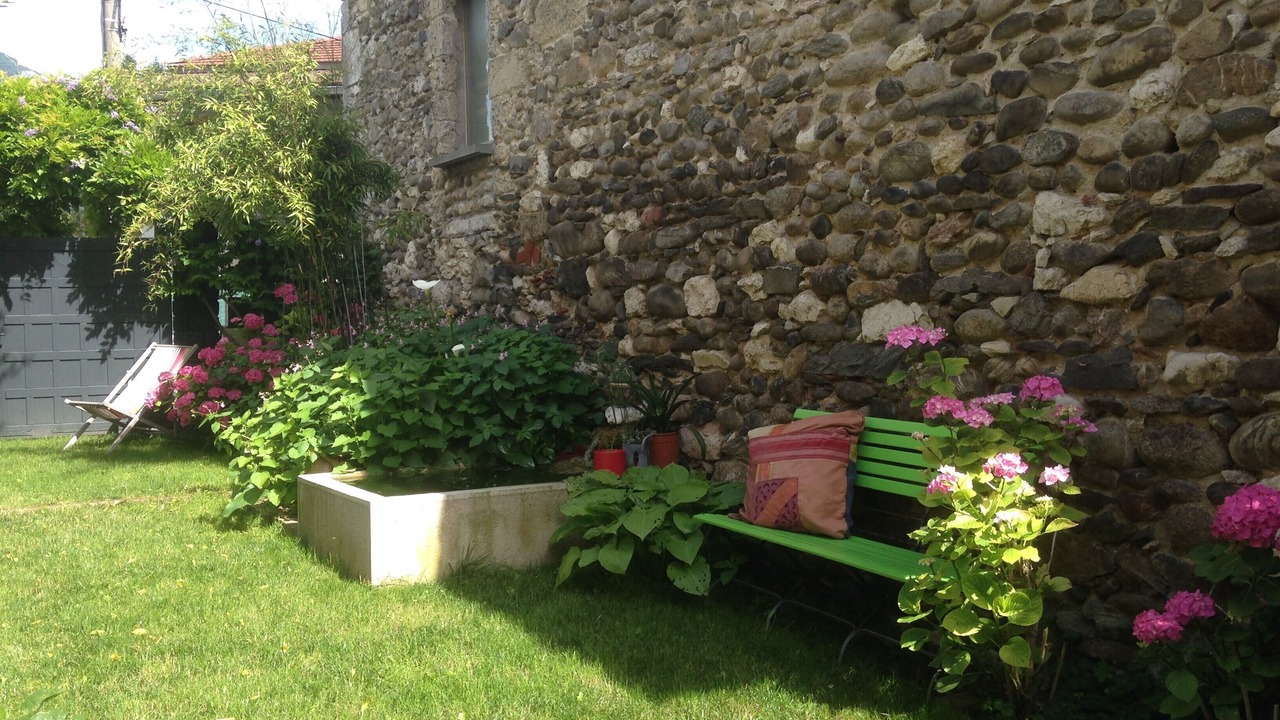 Photo of Outdoor in Izeron