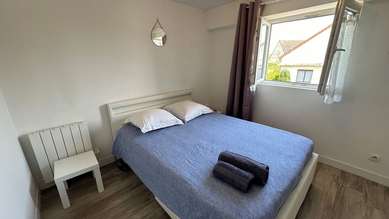 Photo of Bedroom in Savigny-sur-Orge