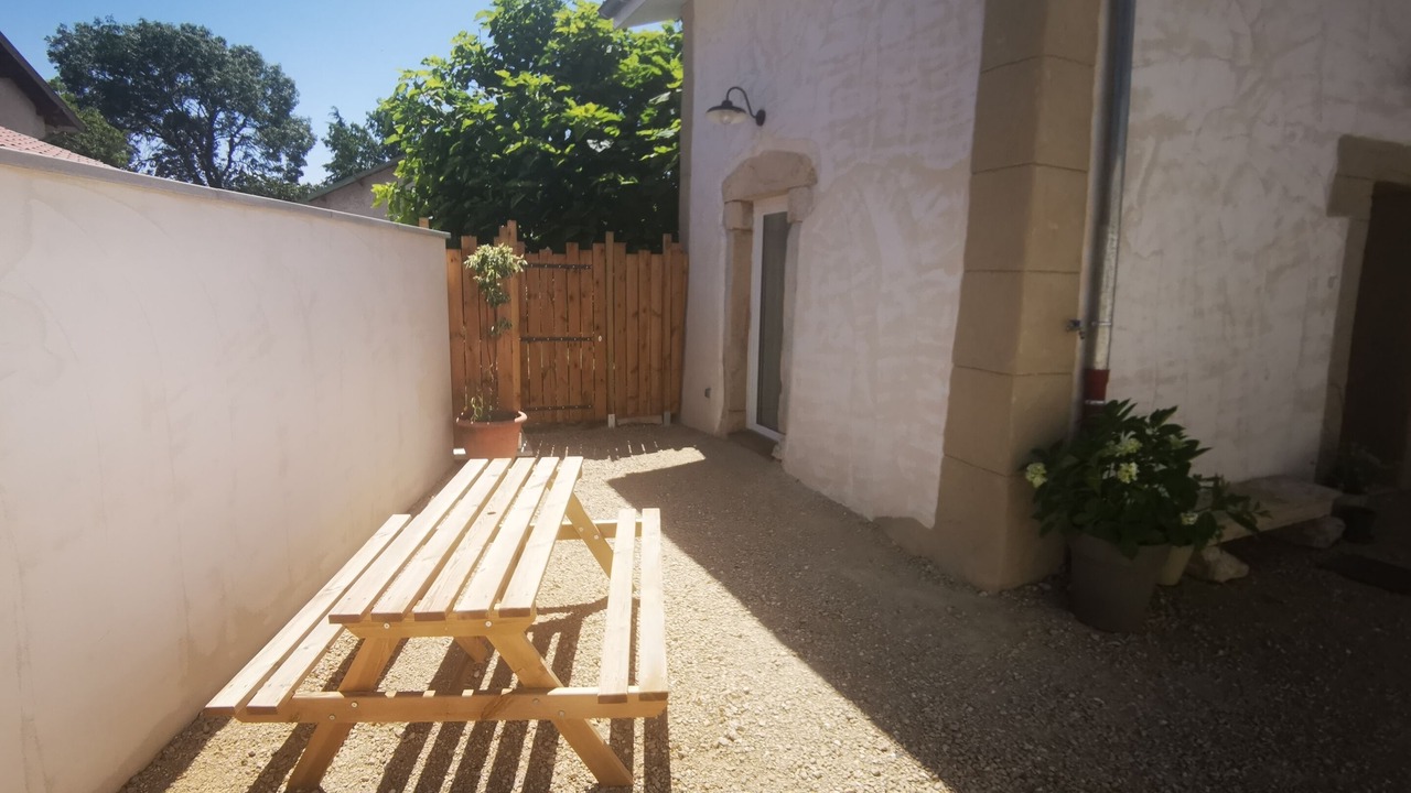 Photo of Patio Balcony in Colombier-Saugnieu
