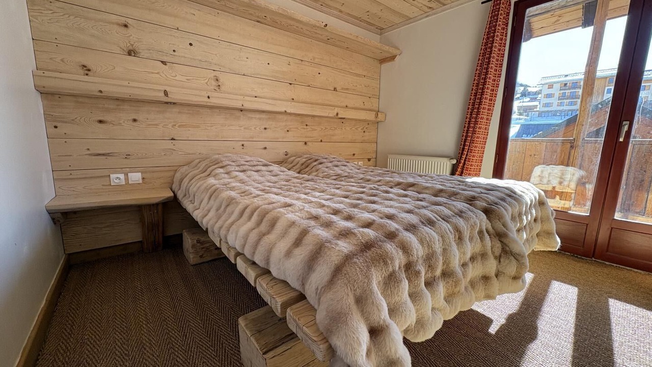 Photo of Bedroom in Albiez-le-Vieux