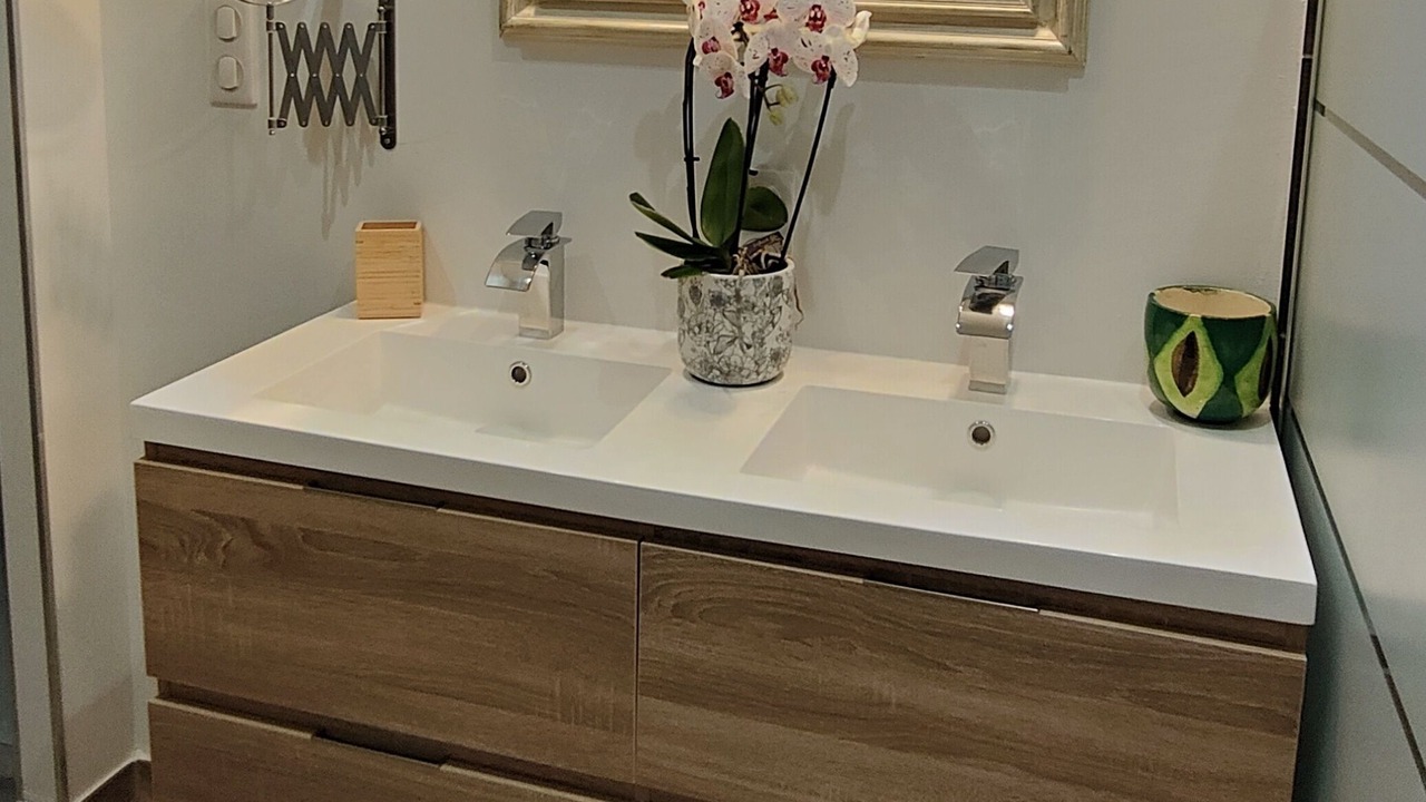 Photo of Bathroom in Saint-Etienne-de-Fontbellon