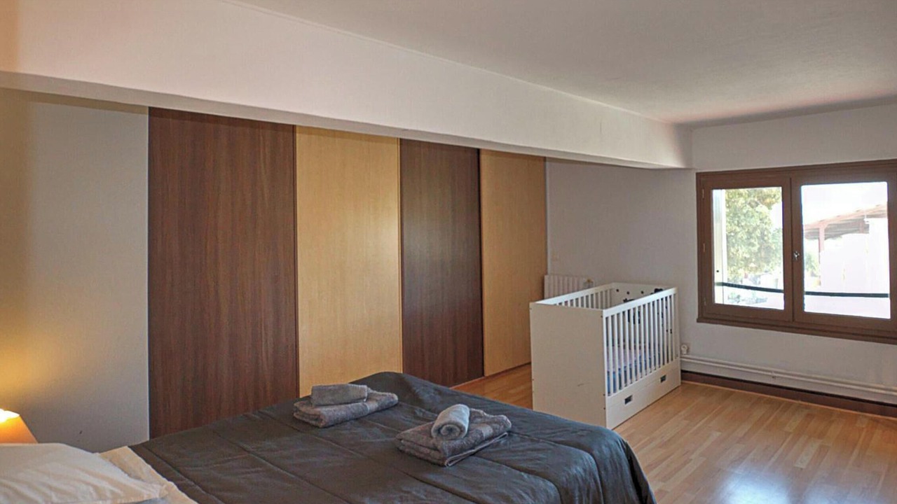 Photo of Bedroom in Saint-Galmier