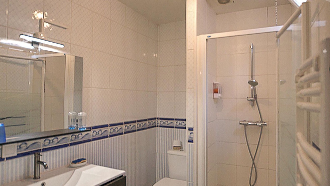 Photo of Bathroom in Saint-Galmier