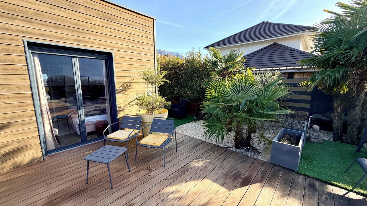 Photo of Patio Balcony in Viviers-du-Lac