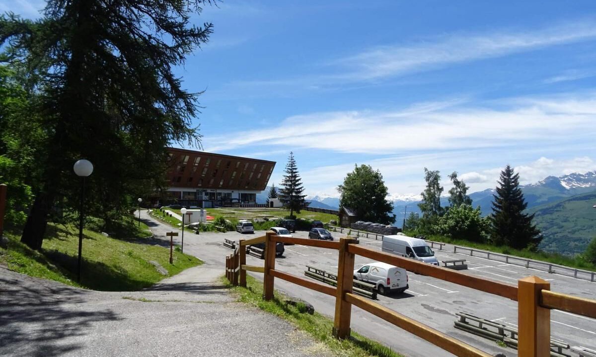 Photo of Outdoor in Arc-1600