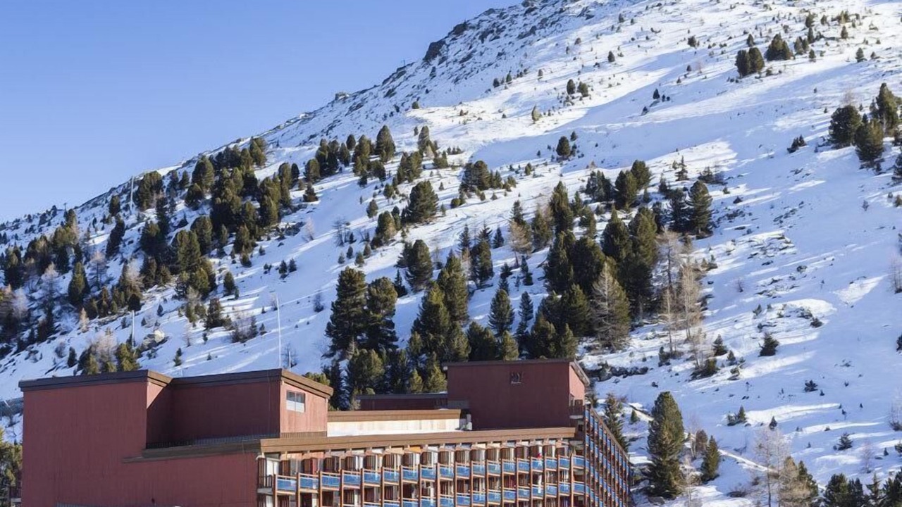 Photo of Outdoor in Arc-2000