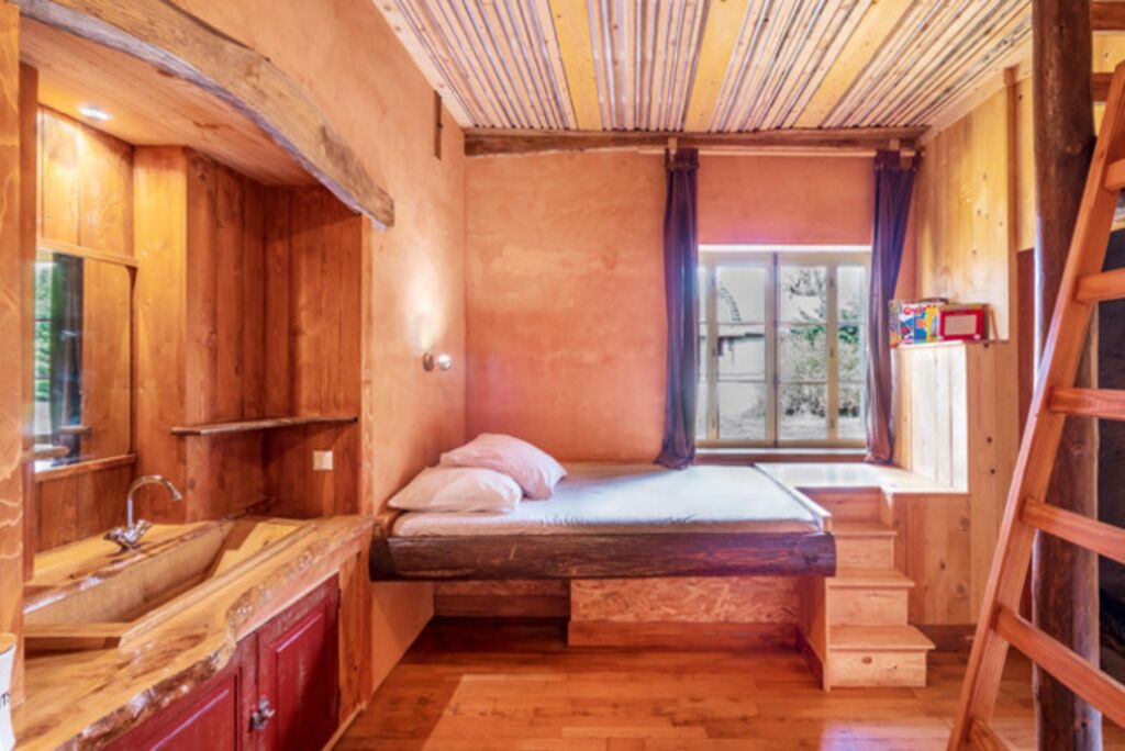 Photo of Bedroom in Marchamp