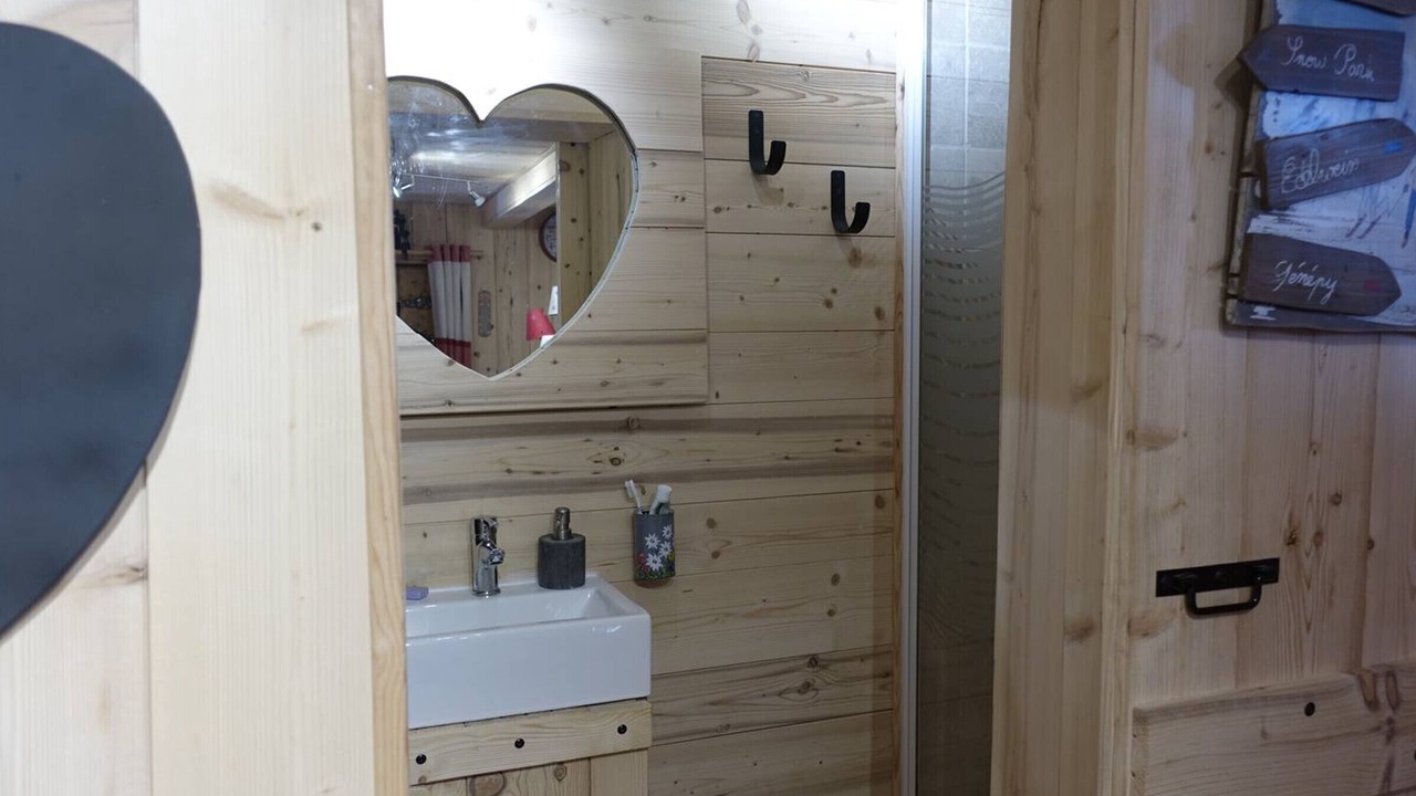 Photo of Bathroom in Areches
