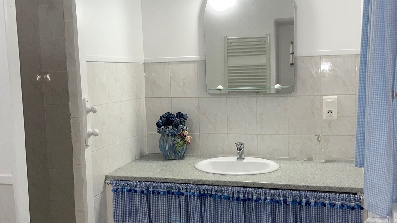 Photo of Bathroom in Aubenas