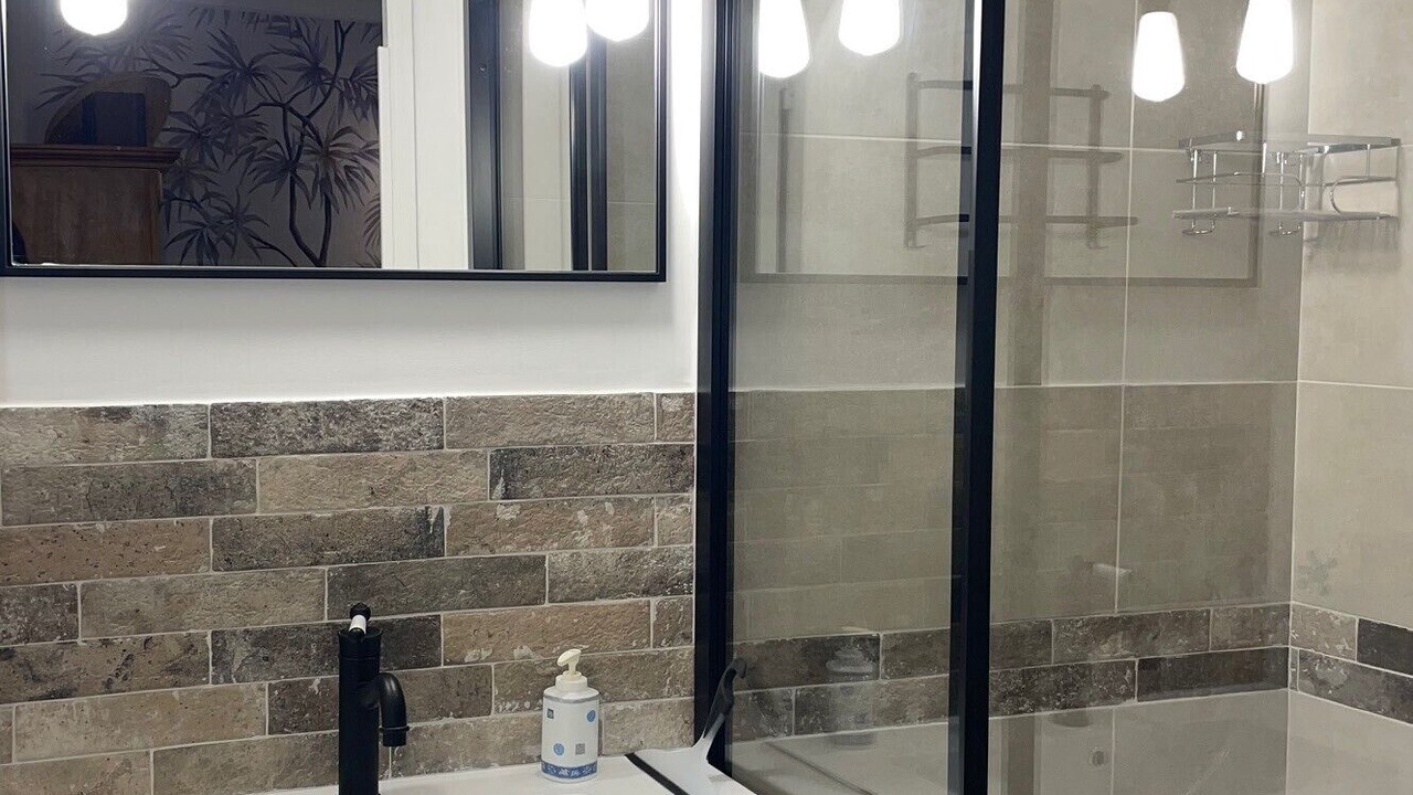 Photo of Bathroom in Aubenas