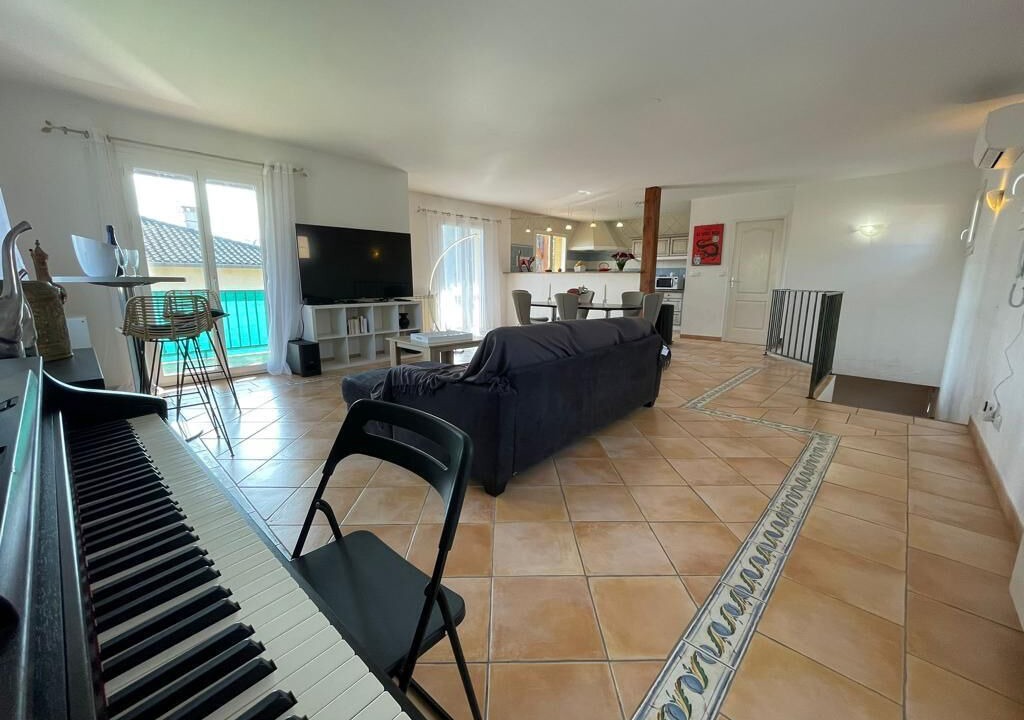 Photo of Livingroom in Tournefeuille