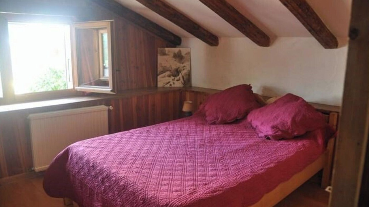 Photo of Bedroom in Le Tour