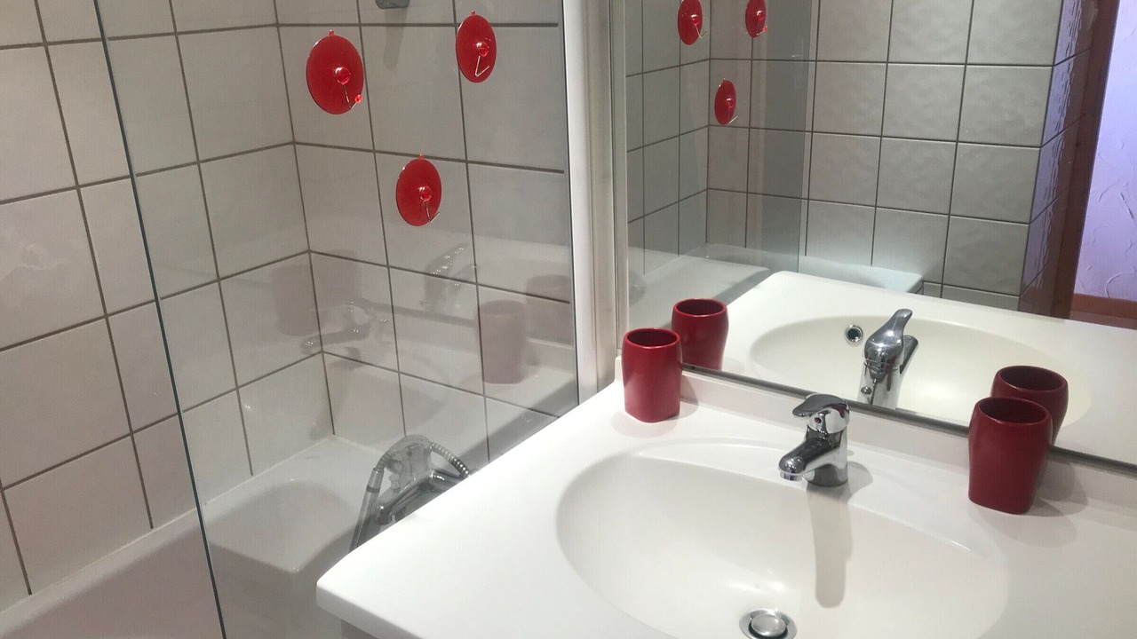 Photo of Bathroom in Arc-1600