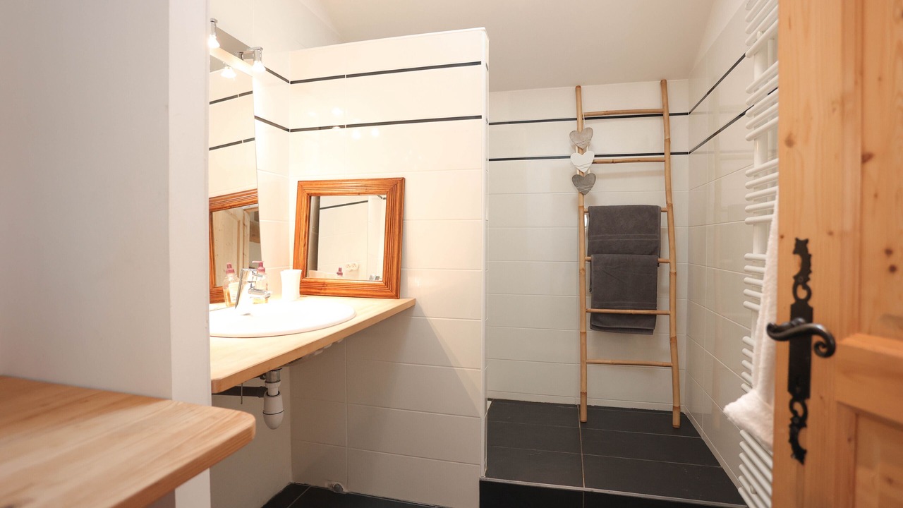 Photo of Bathroom in Foissiat