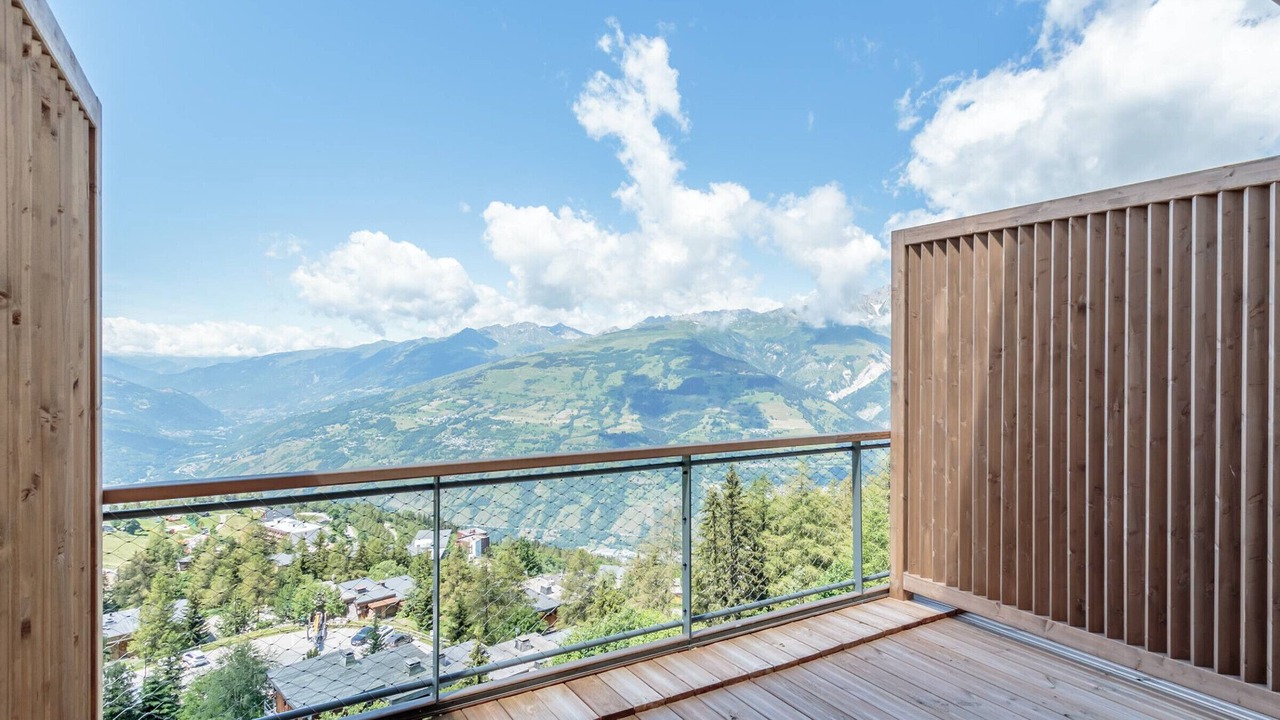 Photo of Outdoor in Arc-1600