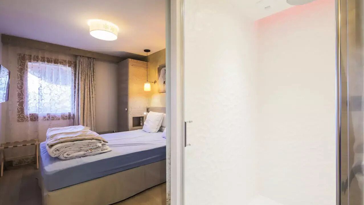 Photo of Bedroom in Meribel Centre