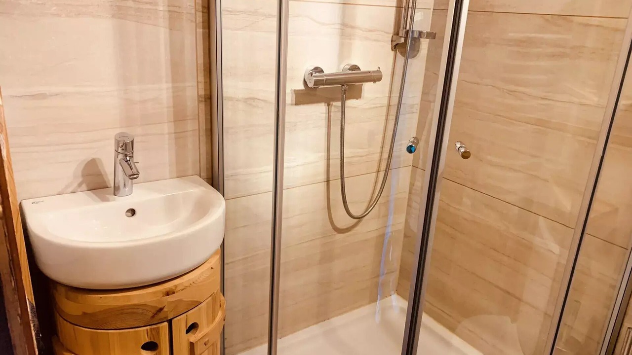 Photo of Bathroom in Arc-1600