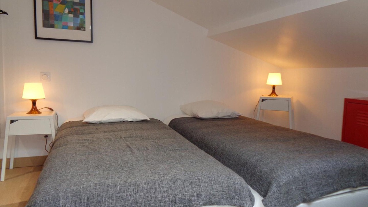 Photo of Bedroom in Maringes