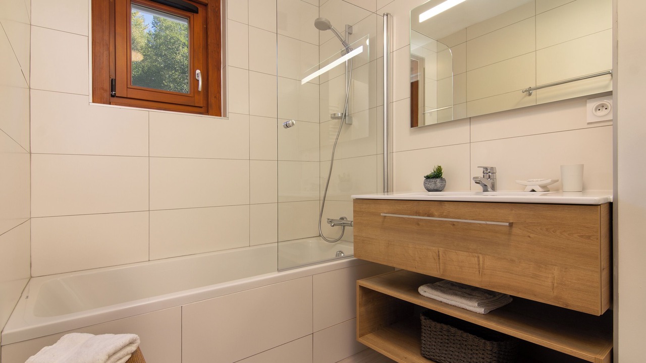 Photo of Bathroom in Le Tour