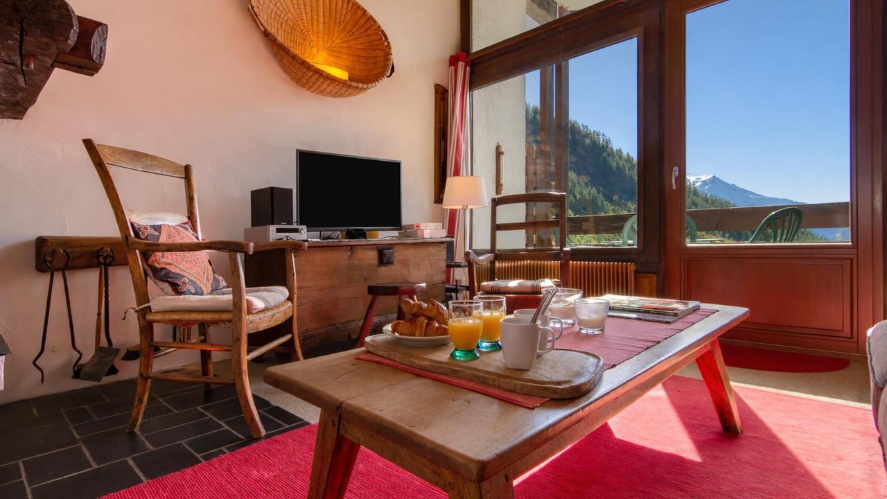 Photo of Bedroom in Le Tour