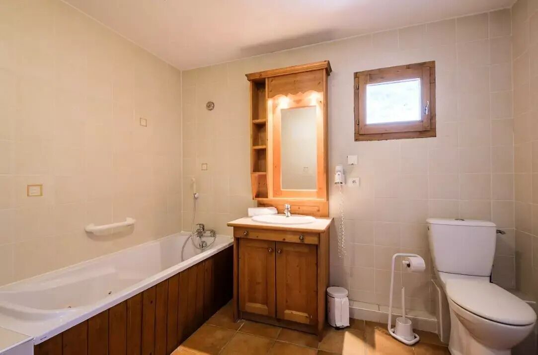 Photo of Bathroom in Lanslevillard