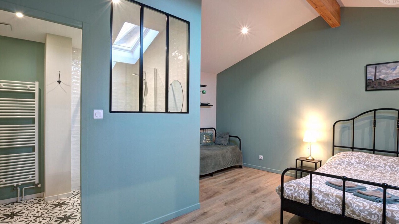Photo of Bedroom in Chazelles-sur-Lyon
