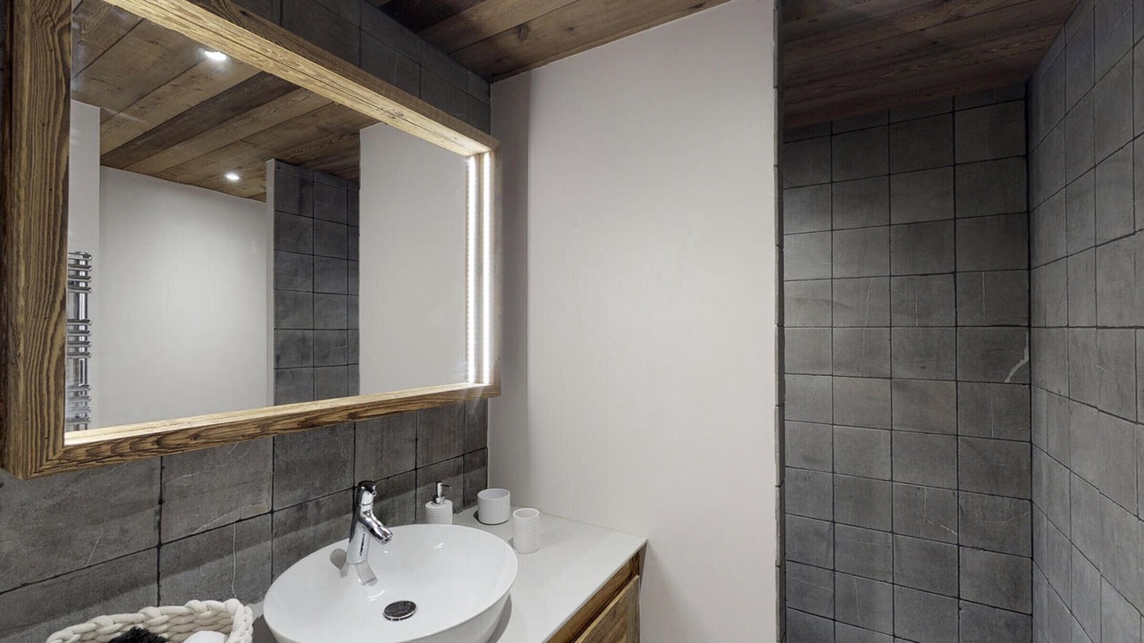 Photo of Bathroom in La Perriere