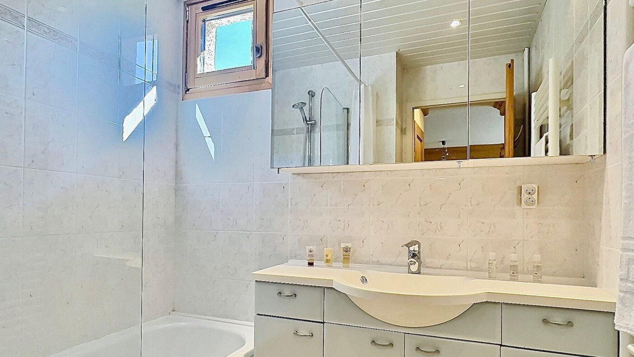 Photo of Bathroom in Val Claret