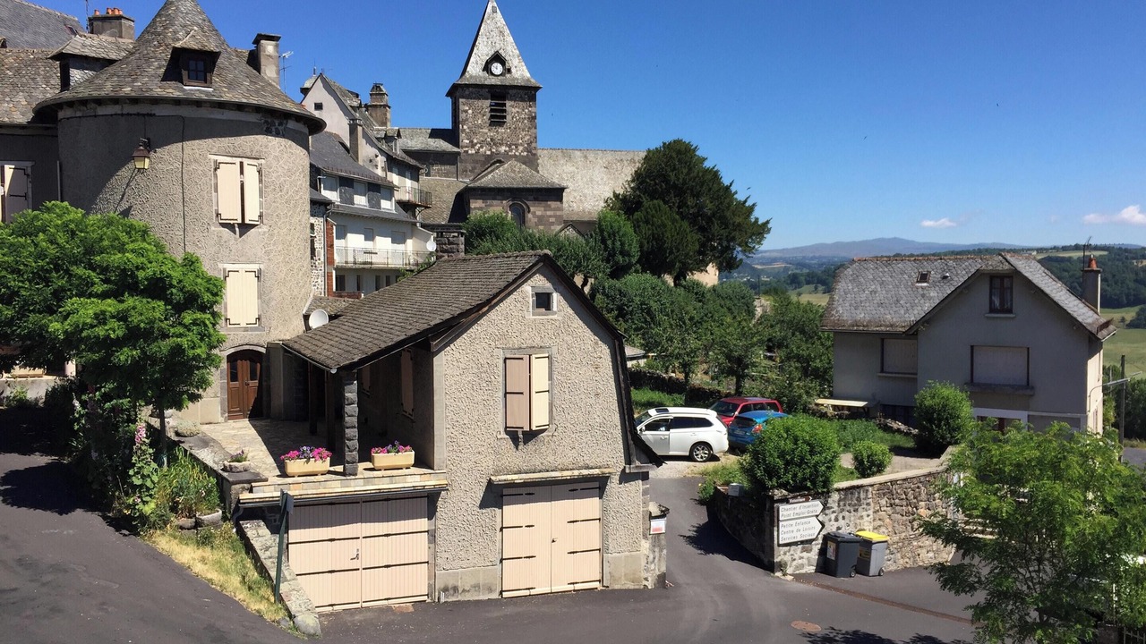 Photo of Others in Mur-de-Barrez