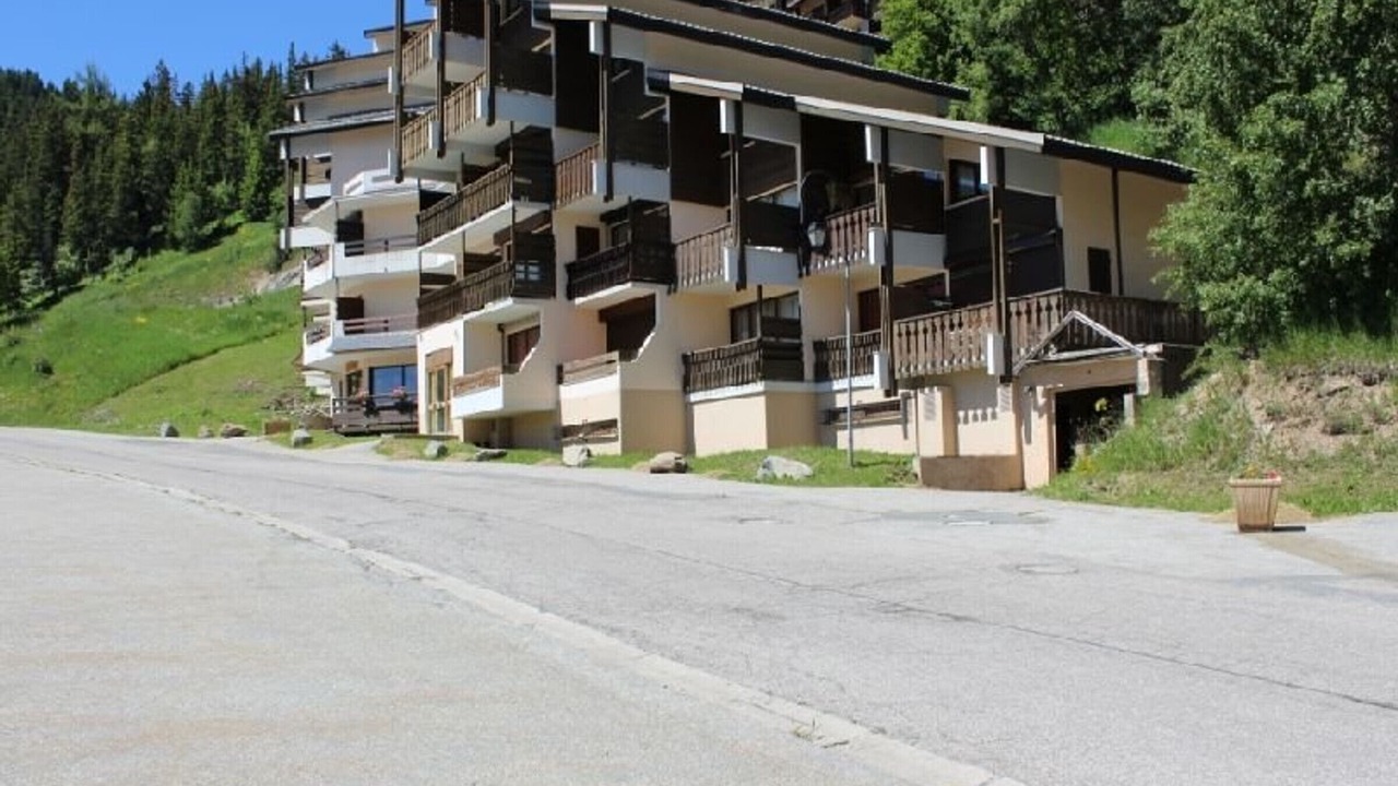 Photo of Outdoor in Auris