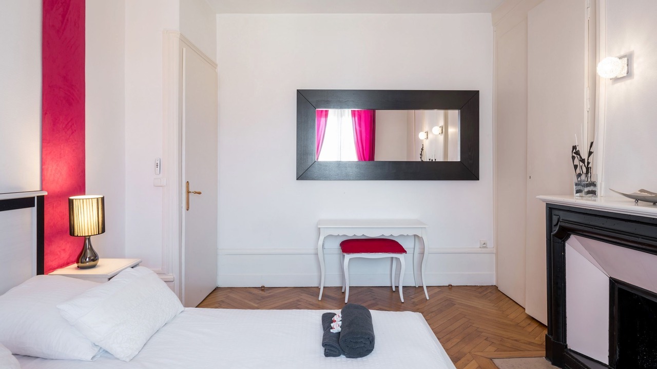 Photo of Bedroom in Voltaire - Saint Amour