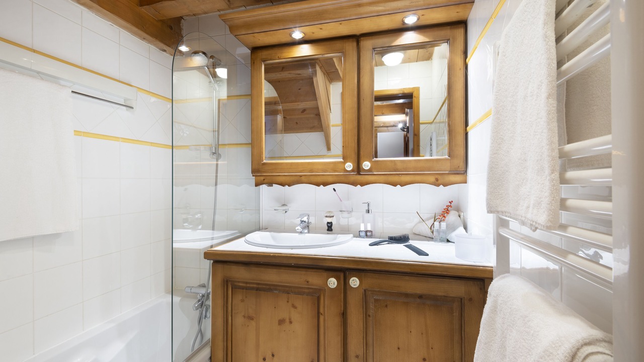 Photo of Bathroom in Les Carroz-d'Araches