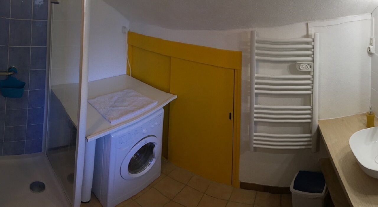 Photo of Bathroom in Vic-sur-Cere