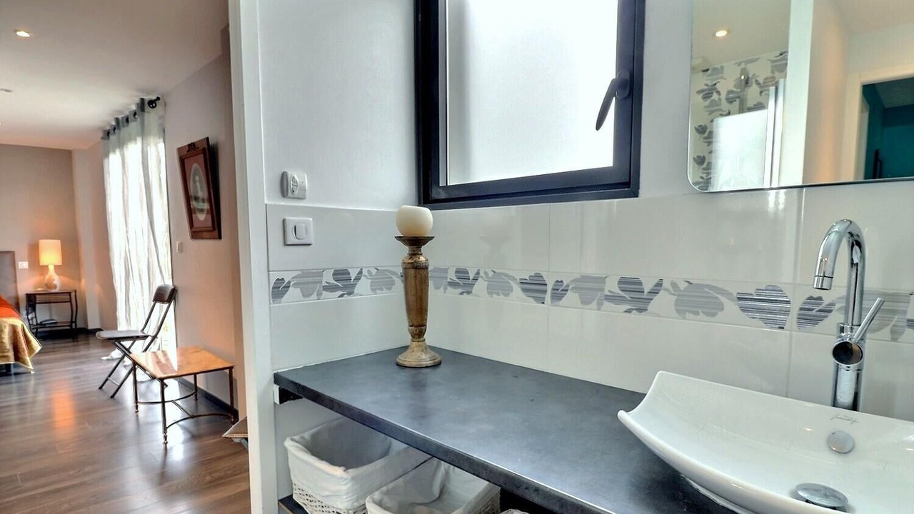 Photo of Bathroom in Aubenas