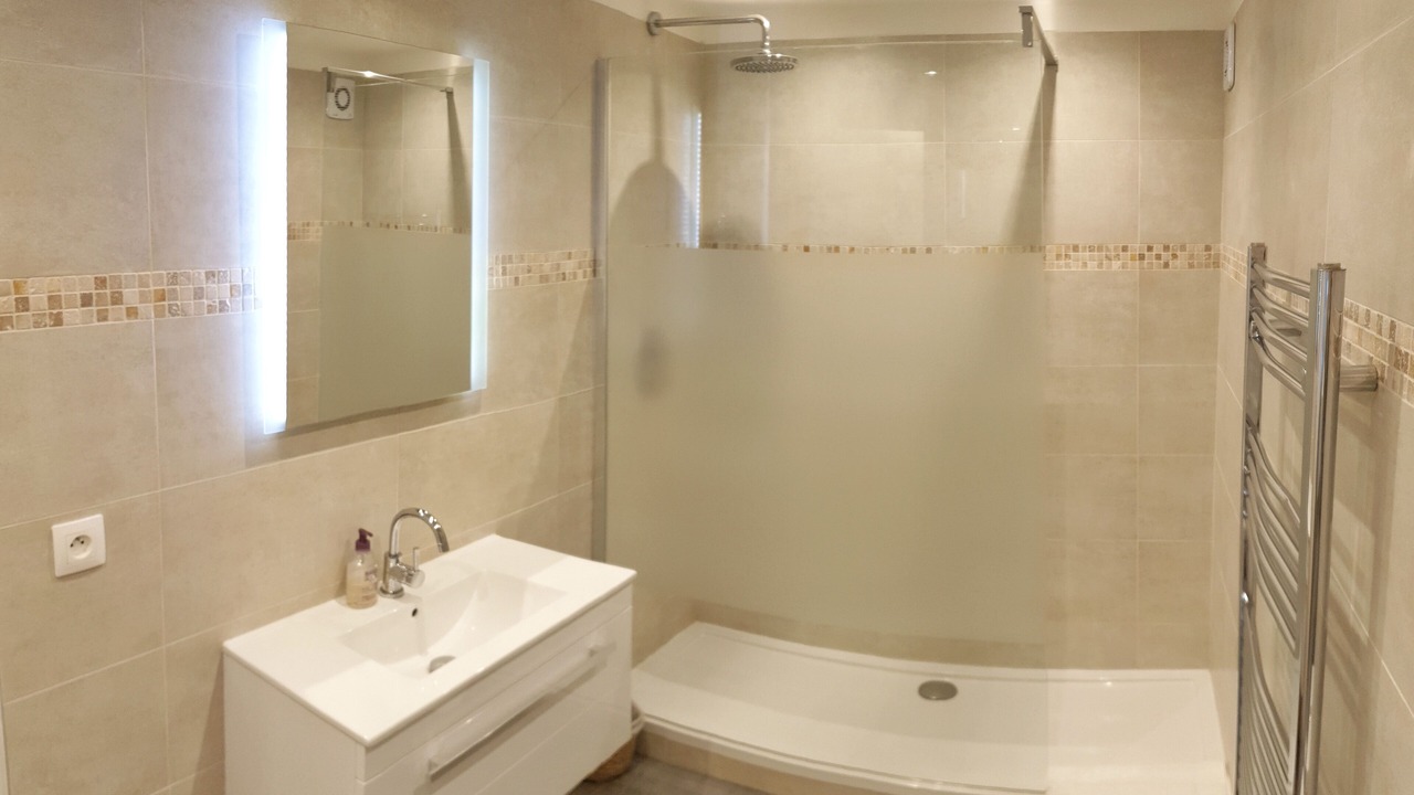 Photo of Bathroom in Lambesc