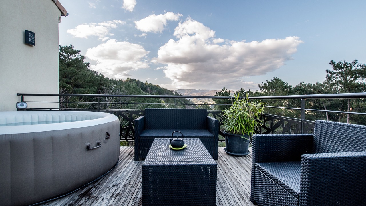 Photo of Patio Balcony in Mercuer