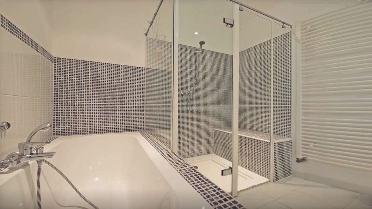Photo of Bathroom in Cornillon