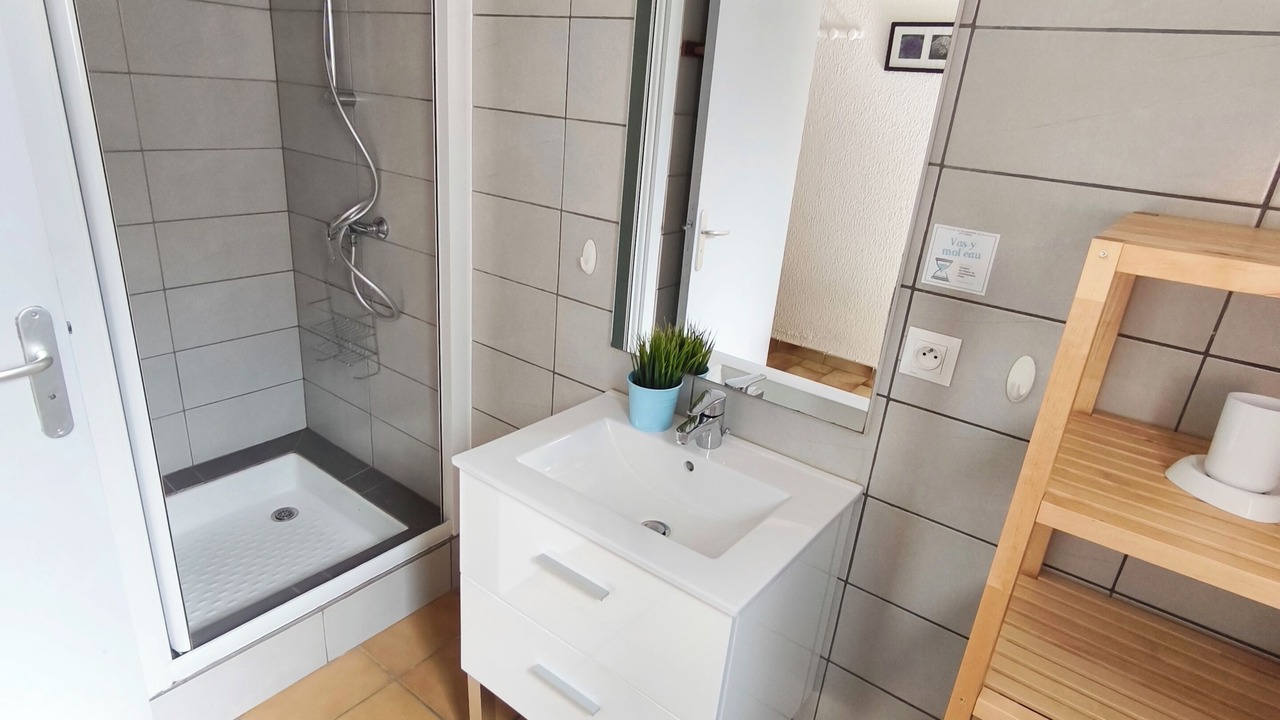 Photo of Bathroom in Balazuc