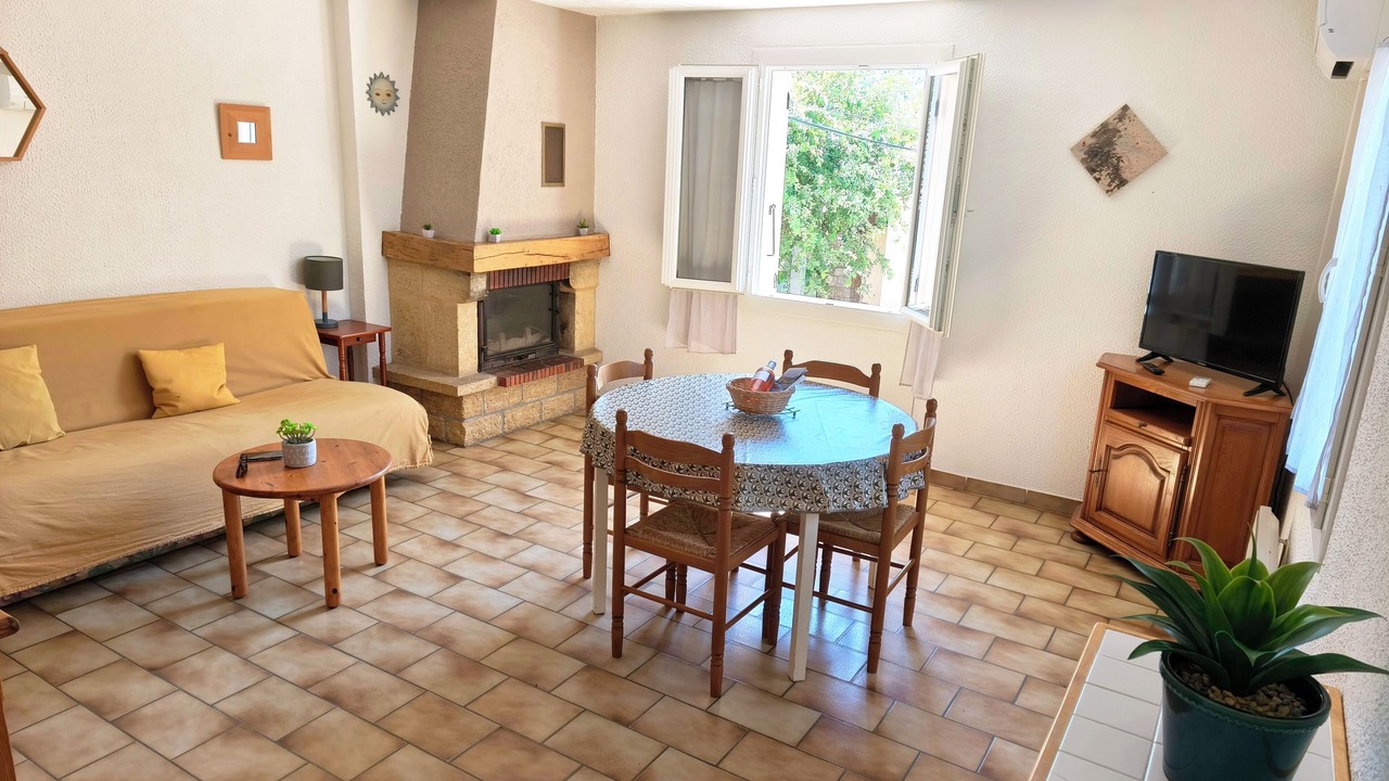 Photo of Livingroom in Balazuc