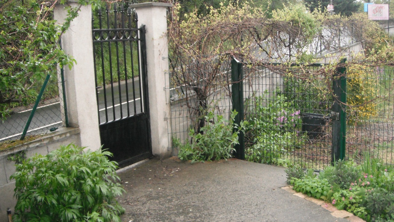 Photo of Outdoor in Saint-Genest-Lerpt