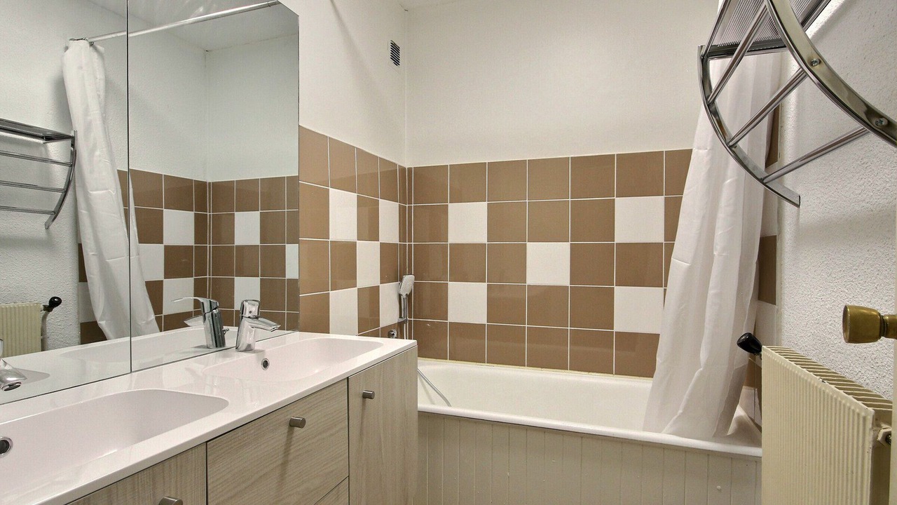 Photo of Bathroom in Plagne Centre