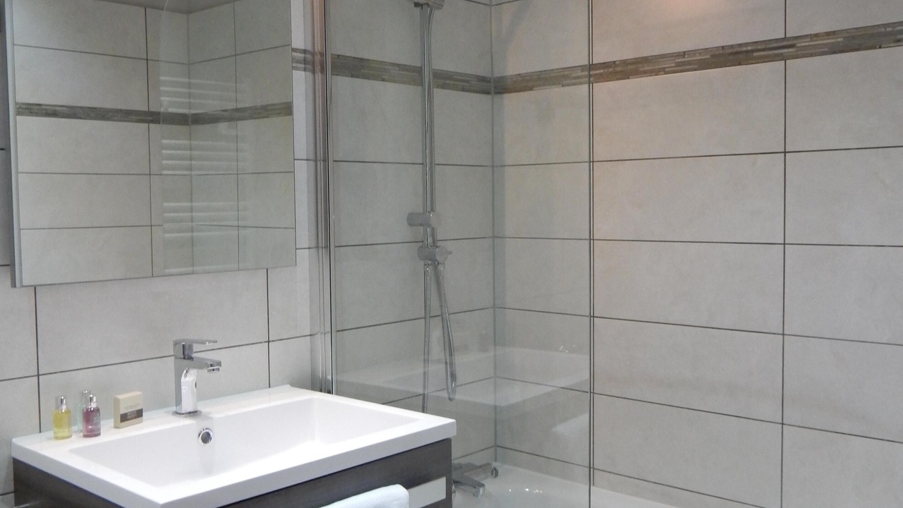 Photo of Bathroom in Arc-1950